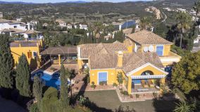 For sale villa with 5 bedrooms in Zona F