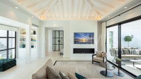Villa for sale in Nueva Andalucia, Marbella
