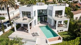 Villa for sale in Marbesa, Marbella Öst