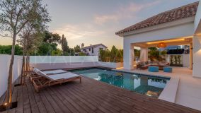 Villa for sale in Linda Vista Baja, San Pedro de Alcantara