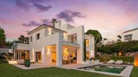 Villa en venta en La Alqueria, Benahavis