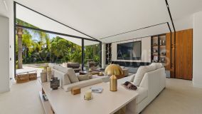 Villa en venta en Las Chapas, Marbella Este