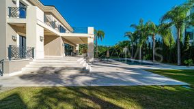 Villa for sale in Los Flamingos Golf, Benahavis