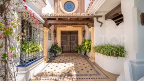 Buy Bahia de Marbella villa with 7 bedrooms