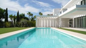 Villa for sale in Los Flamingos Golf, Benahavis