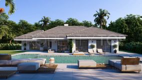 Villa de lujo en Marbella Este con piscina privada y pista de tenis