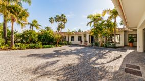 Villa en venta en La Cerquilla, Nueva Andalucia