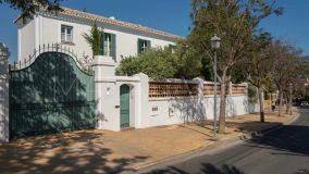 Villa for sale in Huerta Belón, Marbella City