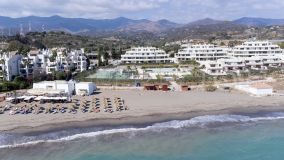 Exclusivo apartamento en venta en Estepona: Velaya 15, tu oasis de lujo frente al mar
