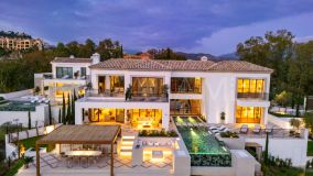 Villa en venta en The Hills, Benahavis
