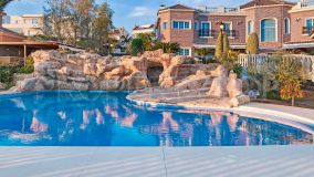 Villa en venta en Pinares de San Antón