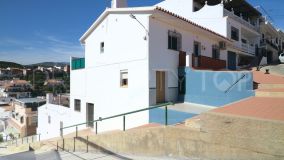 Buy house in Velez Malaga with 3 bedrooms