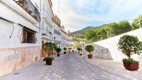 Tolox, edificio en venta