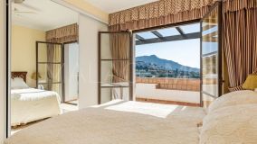 Flat for sale in Los Arqueros, Benahavis