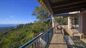 House for sale in La Mairena, Marbella East