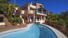 Casa en venta en La Mairena, Marbella Este