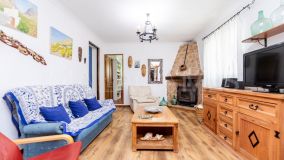 Country House for sale in Cuevas de San Marcos