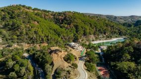 Plot for sale in Benahavis