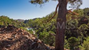 Plot for sale in Benahavis