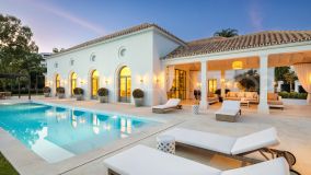 Elegant luxury villa with provençal style in La Cerquilla