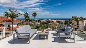 Villa for sale in Nueva Andalucia, Marbella