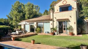Villa for sale in El Madroñal, Benahavis