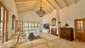 Villa for sale in El Madroñal, Benahavis