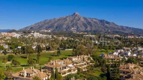 Takvåning for sale in Las Alamandas, Nueva Andalucia