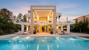 Villa for sale in Altos de Puente Romano, Marbella Golden Mile