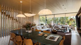 Villa for sale in La Cerquilla, Nueva Andalucia