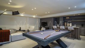 Villa for sale in Beach Side New Golden Mile, Estepona Öst