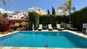 Villa zu verkaufen in Nueva Andalucia, Marbella