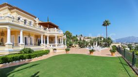 Villa for sale in Paraiso Alto, Benahavis