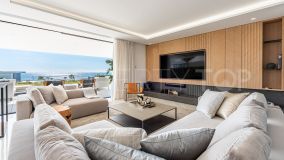 Luxury seafront apartment on the new Golden Mile with spectacular views