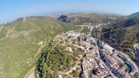 Terrain for sale in Benahavis Centro