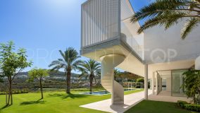 Buy villa in Finca Cortesin with 5 bedrooms