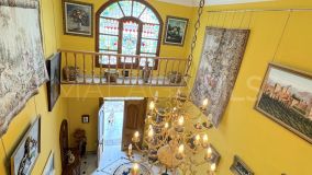 Villa for sale in Don Pedro, Estepona West