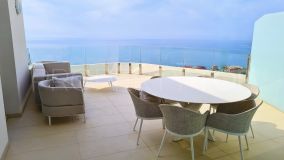 Nuevo dúplex ático en venta en Benalmadena con vistas panorámicas al mar