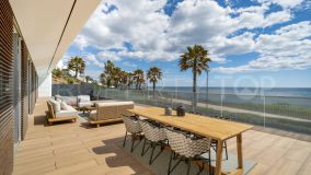 Estepona Playa, villa a la venta de 4 dormitorios