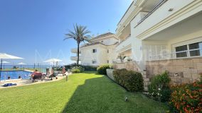 Appartement rez de chaussée for sale in Guadalmansa Playa, Estepona Est