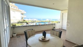 Appartement rez de chaussée for sale in Guadalmansa Playa, Estepona Est