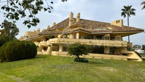 Duplex-Wohnung zu verkaufen in Nueva Andalucia, Marbella