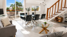 Tvåvånings takvåning for sale in La Carolina, Marbella Golden Mile
