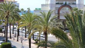 Apartment for sale in Jardines del Puerto, Marbella - Puerto Banus
