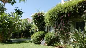 Villa for sale in Los Naranjos Hill Club, Nueva Andalucia