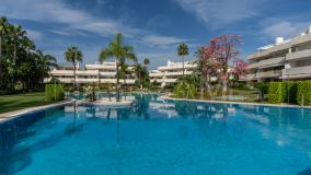 Apartamento en venta en Los Granados Golf, Nueva Andalucia