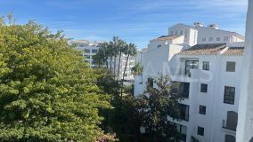 Apartment for sale in Jardines del Puerto, Marbella - Puerto Banus