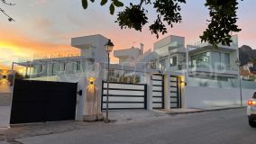 Villa for sale in Valdeolletas, 1,690,000 €