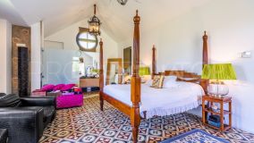 Villa for sale in Marbella Club with 5 bedrooms