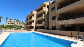 Spacious first floor 3-bedroom apartment in the Sotogrande Marina.